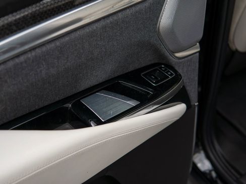 Used 2025 Cadillac Escalade V w/ LPO, Floor Liner Package image 32