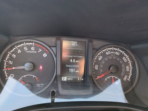 Used 2023 Toyota Tacoma SR image 15