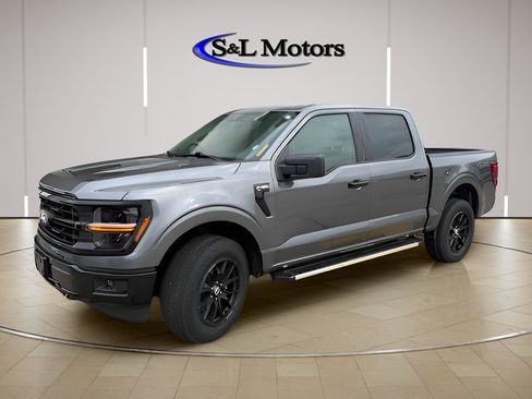 Used 2025 Ford F150 XLT w/ Equipment Group 301A Standard AWD/4WD image 6
