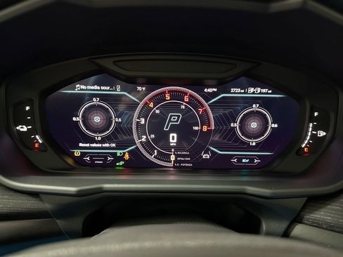 Used 2025 Lamborghini Urus SE image 34