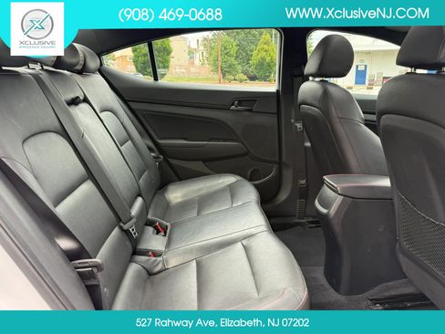 Used 2018 Hyundai Elantra Sport FWD image 25