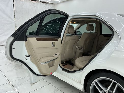 Used 2015 Mercedes-Benz E 350 4MATIC Sedan w/ Premium 1 Package image 22