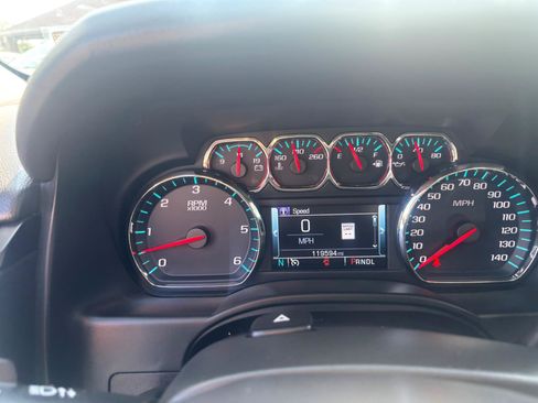 Used 2020 GMC Yukon XL SLT w/ Value Plus Edition RWD image 12