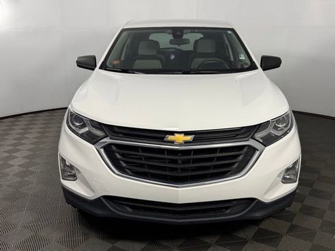 Used 2021 Chevrolet Equinox LS image 24