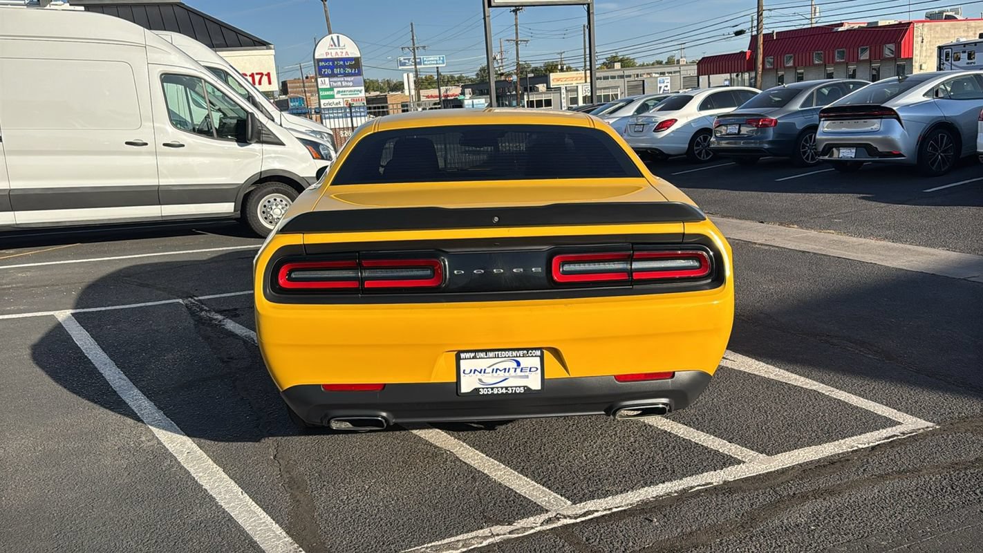 Used 2017 Dodge Challenger SXT RWD image 4