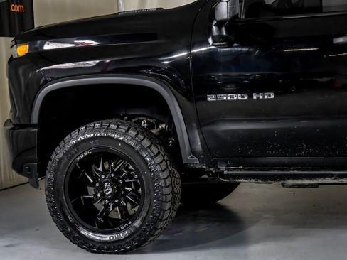 Used 2021 Chevrolet Silverado 2500 Custom w/ Custom Value Package AWD/4WD image 12