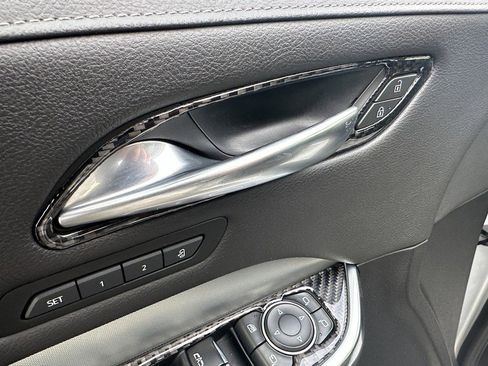 Used 2021 Cadillac XT4 Premium Luxury w/ Cold Weather Package image 21