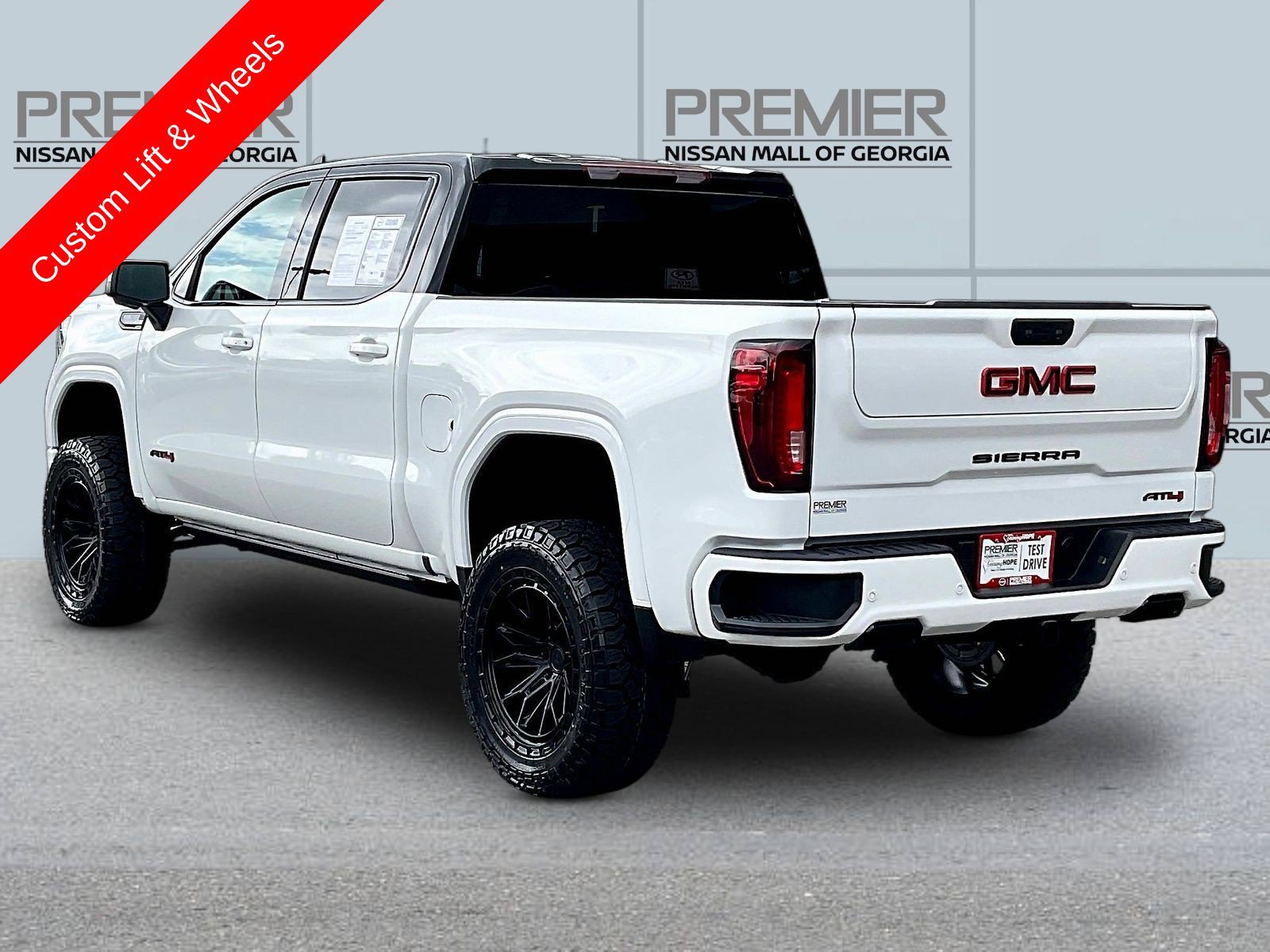 Used 2026 GMC Sierra 1500 AT4 AWD/4WD image 5