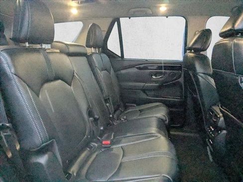 Used 2023 Honda Pilot Touring image 24