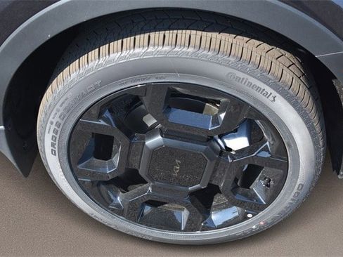 New 2025 Kia Sorento SX Prestige w/ Olive Brown Leather Package image 11