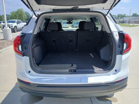 Certified 2024 GMC Terrain SLE w/ Driver Convenience Package AWD/4WD image 24