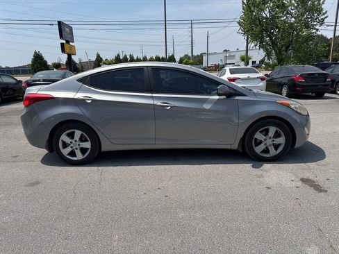 Used 2013 Hyundai Elantra GLS w/ Preferred Pkg FWD image 5