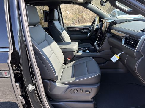 New 2026 GMC Yukon XL Elevation w/ Elevation Premium Package image 16