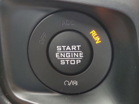 Used 2024 Jeep Wrangler Unlimited Rubicon 4xe AWD/4WD image 26
