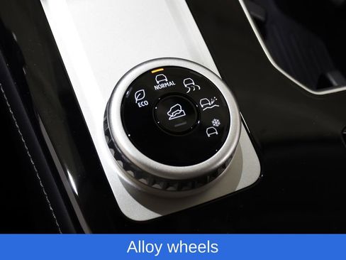 New 2025 Mitsubishi Outlander ES image 25