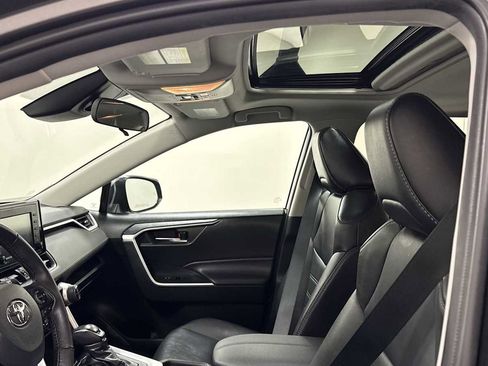 Certified 2021 Toyota RAV4 XLE Premium image 23