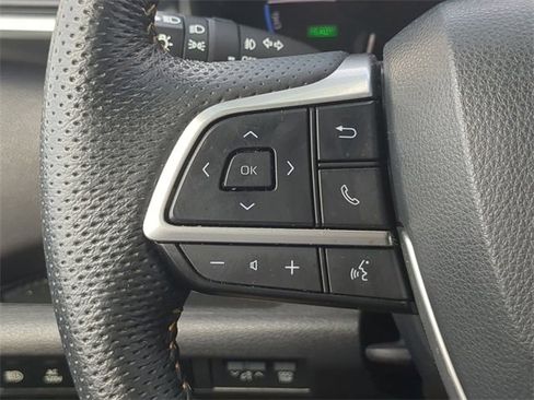 Certified 2023 Toyota Sienna XLE Woodland Edition image 26