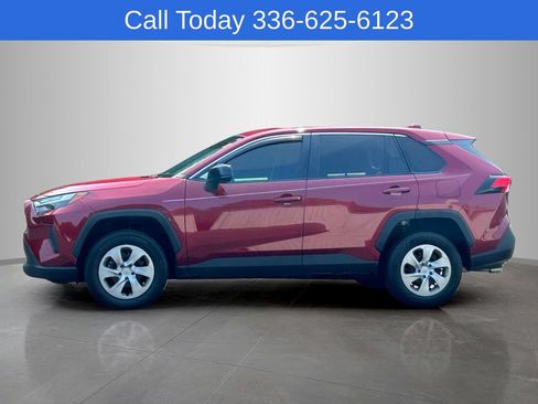 Used 2023 Toyota RAV4 XLE w/ Convenience Package AWD/4WD image 2