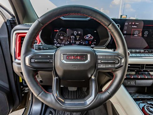 Used 2024 GMC Canyon AT4X w/ AT4X AEV Edition AWD/4WD image 18