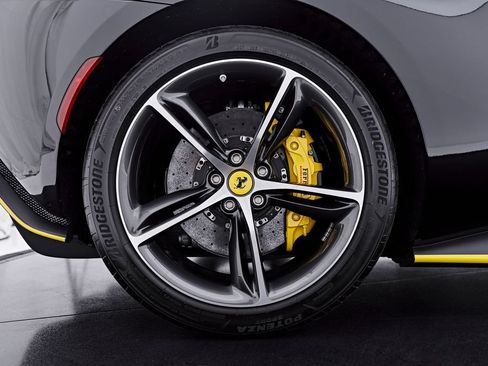 Used 2023 Ferrari 296 GTB RWD image 30