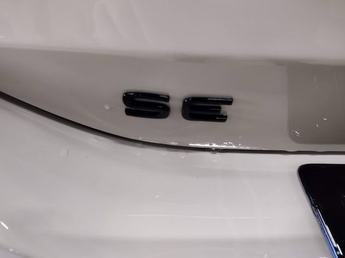 New 2026 Volkswagen Tiguan SE R-Line AWD/4WD image 16