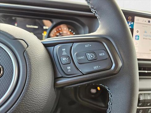 New 2025 Jeep Gladiator Mojave w/ Safety Group image 17