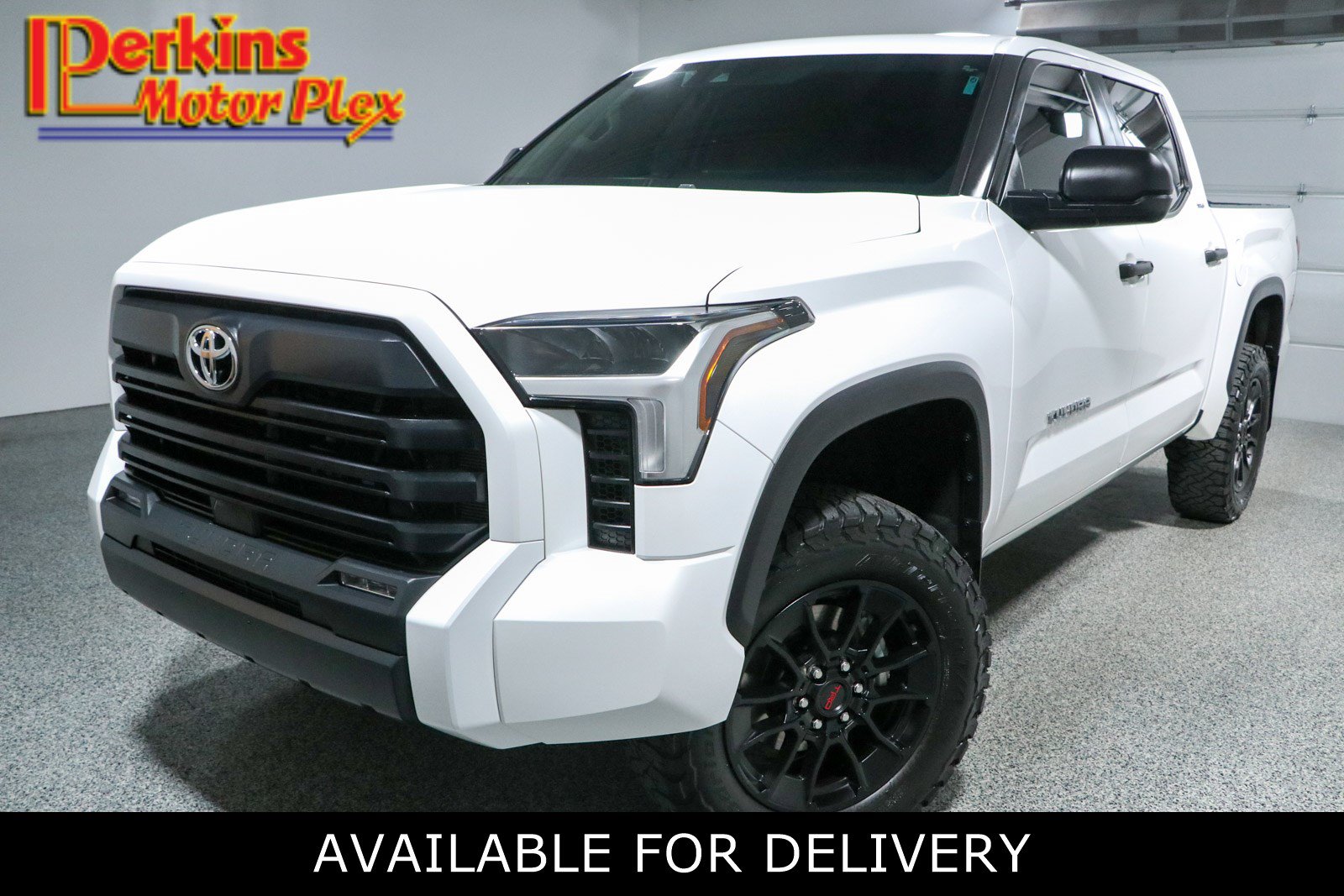 Used 2024 Toyota Tundra SR5 AWD/4WD image 1
