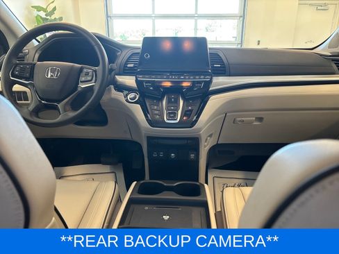 Used 2025 Honda Odyssey Touring image 8