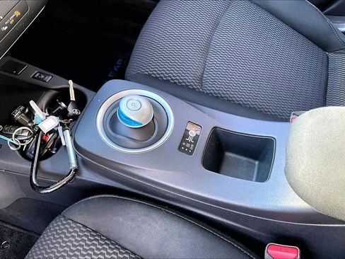 Used 2017 Nissan Leaf S w/ Charge Package image 14