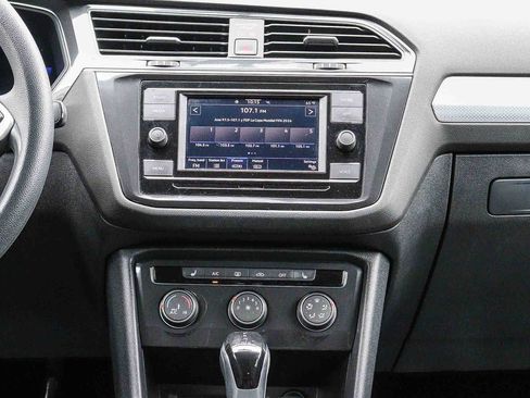 Used 2022 Volkswagen Tiguan S FWD image 12