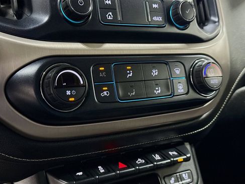 Used 2019 GMC Canyon Denali AWD/4WD image 17