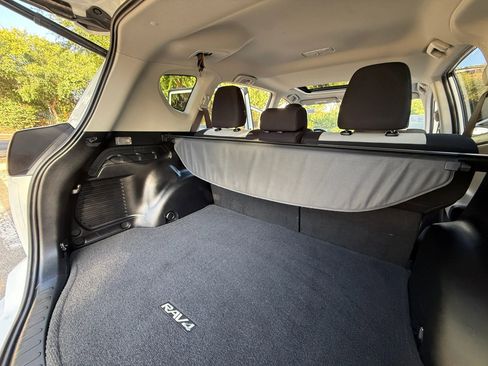 Used 2016 Toyota RAV4 XLE FWD image 30
