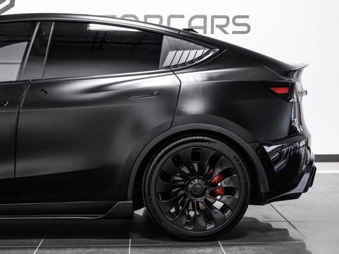 Used 2022 Tesla Model Y Performance AWD/4WD image 14