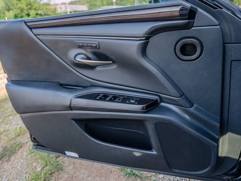 Used 2019 Lexus ES 350 w/ Premium Package FWD image 25