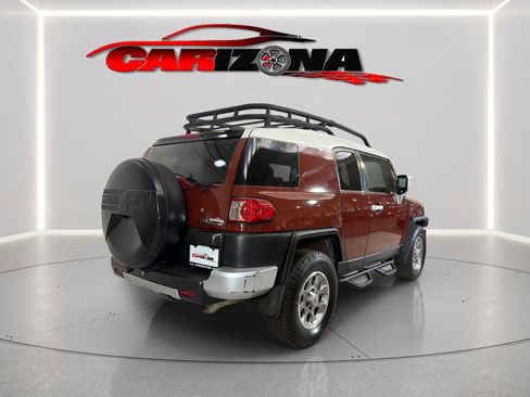 Used 2011 Toyota FJ Cruiser 2WD w/ Upgrade Pkg image 10