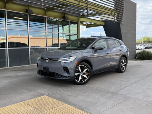 Used 2023 Volkswagen ID.4 Pro S image 1