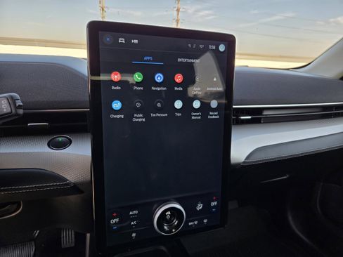 Used 2023 Ford Mustang Mach-E Select image 11