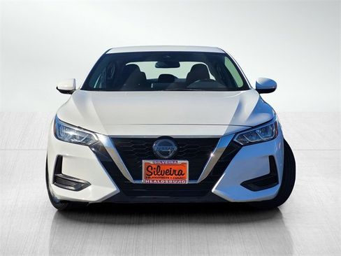 Used 2021 Nissan Sentra SV image 2