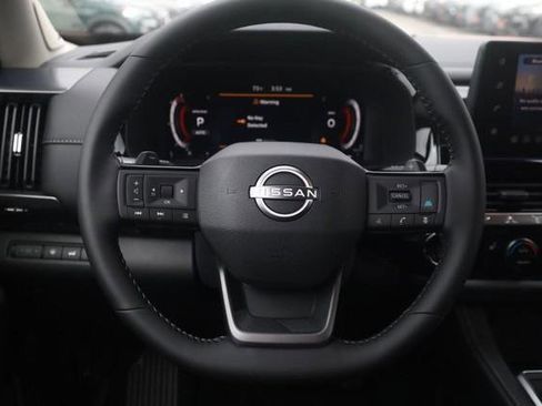 New 2026 Nissan Pathfinder SL w/ SL Premium Package (P04) AWD/4WD image 8
