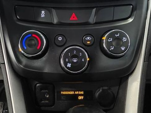Used 2017 Chevrolet Trax LS image 19