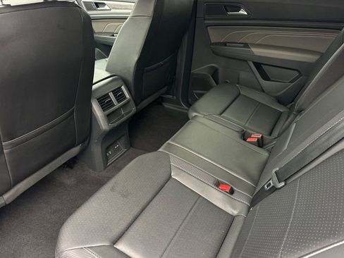 Used 2023 Volkswagen Atlas Cross Sport SE AWD/4WD image 12