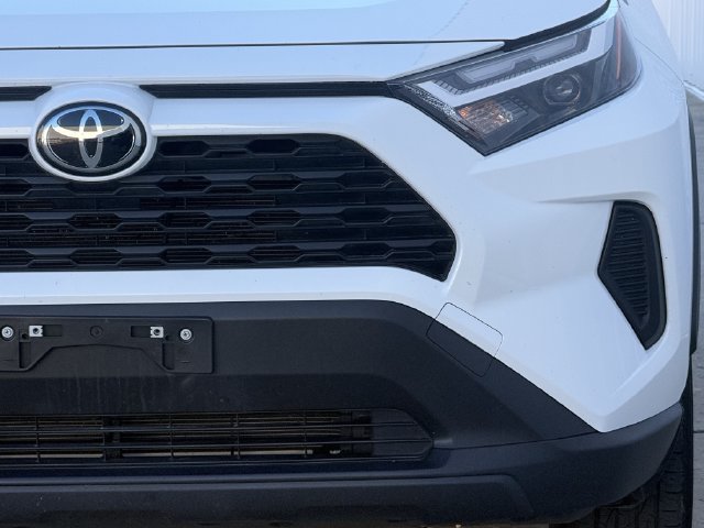 Certified 2025 Toyota RAV4 LE AWD/4WD image 10