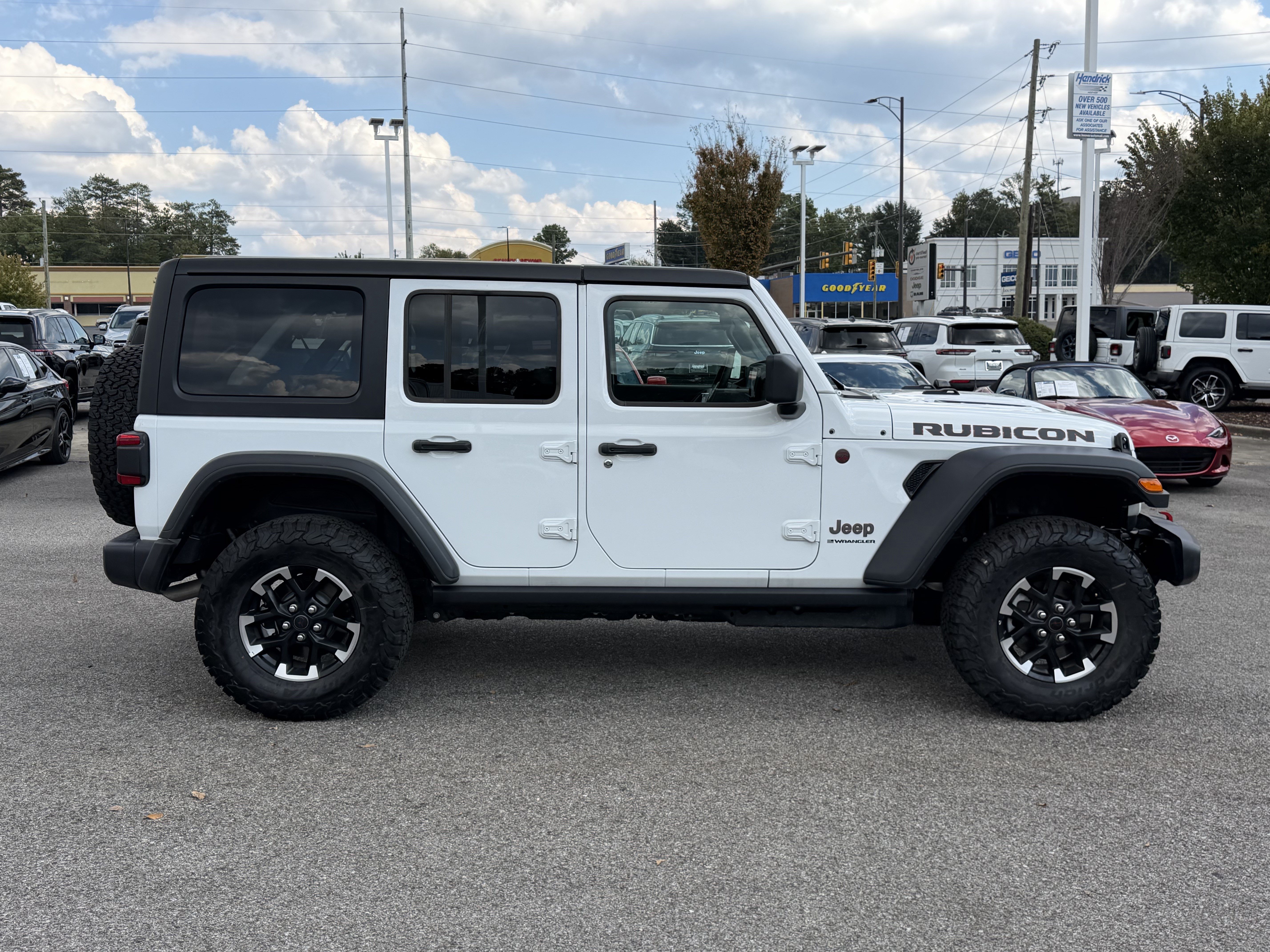 Used 2026 Jeep Wrangler Unlimited Rubicon AWD/4WD image 11