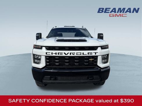 Used 2023 Chevrolet Silverado 2500 Custom w/ Custom Convenience Package AWD/4WD image 2