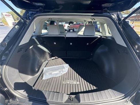 Used 2026 Toyota Corolla Cross L image 23