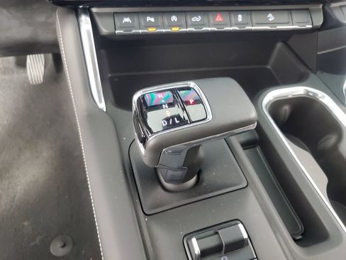Used 2025 GMC Sierra 1500 Denali Ultimate AWD/4WD image 18