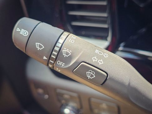 New 2026 GMC Sierra 1500 Elevation image 19