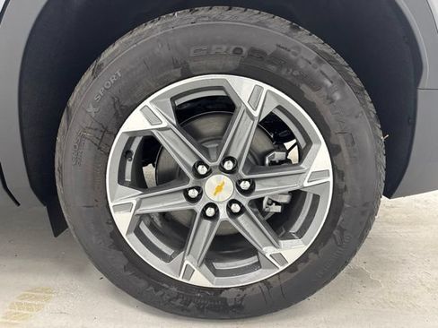 New 2026 Chevrolet Blazer LT w/ Convenience Package AWD/4WD image 35