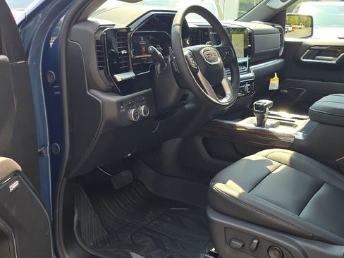 New 2026 GMC Sierra 1500 Elevation w/ Elevation Premium Package image 6