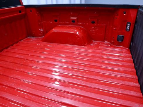 Used 2024 Chevrolet Silverado 1500 LT image 14